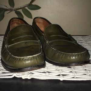 TODS moccasin forest green 40/9